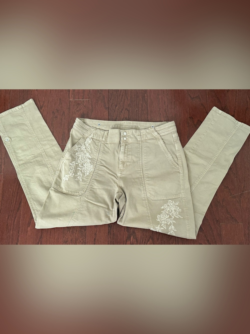 White House Black Market Khaki Embroidered Pret-A-Pedi Pants